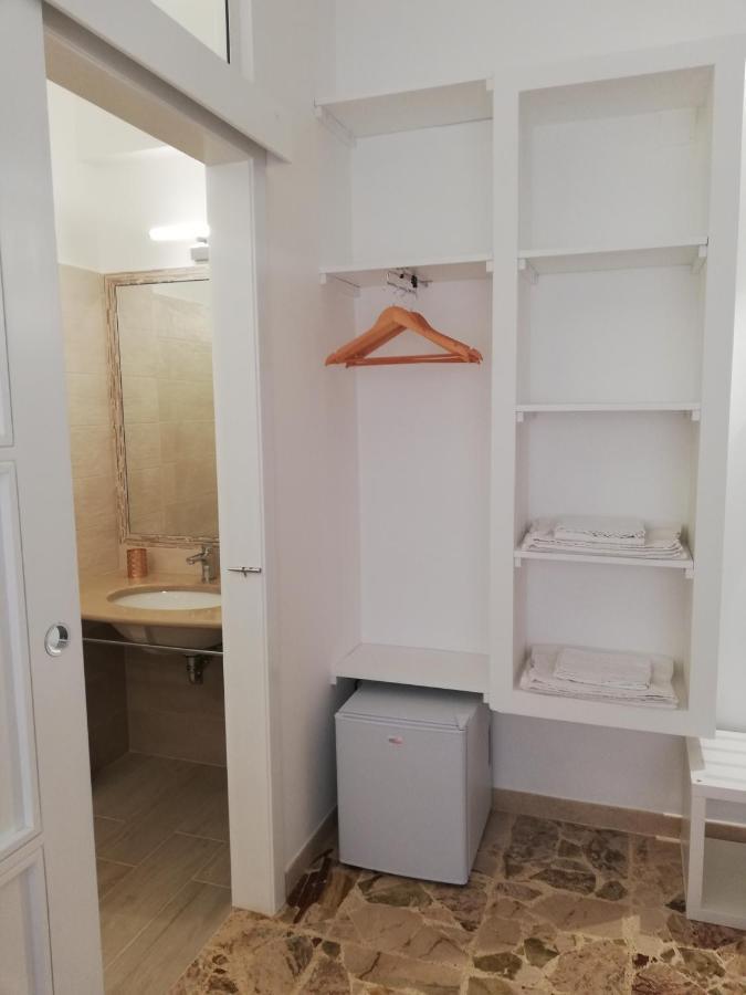 Ostuni Crispi House Hotel Luaran gambar