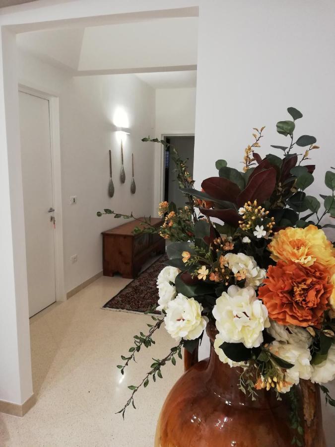 Ostuni Crispi House Hotel Luaran gambar
